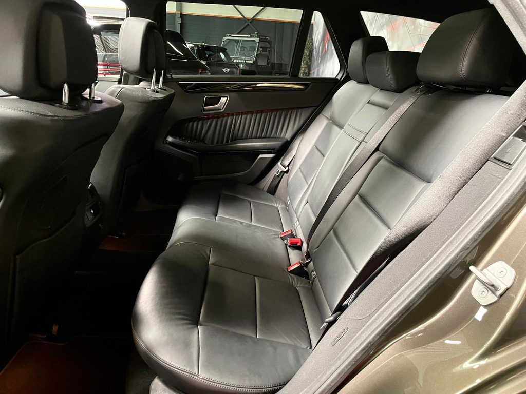 Mercedes-Benz E-klasse Estate 500 Edition Sport AMG 4-Matic PANO LEER 410 PK LUCHTV 60