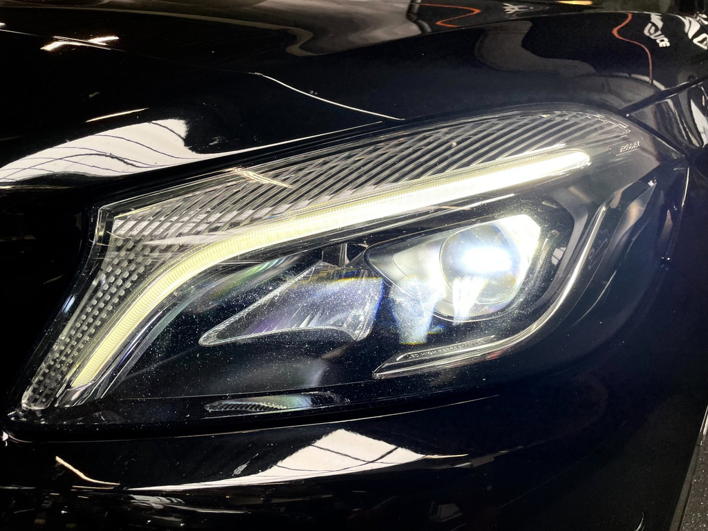 Mercedes-Benz A-klasse 180 Business Solution AMG PANO NAVI 23