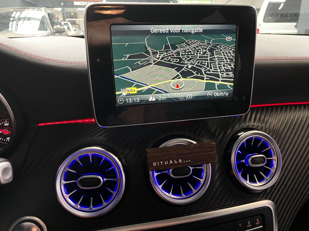 Mercedes-Benz A-klasse 180 Business Solution AMG PANO NAVI 38