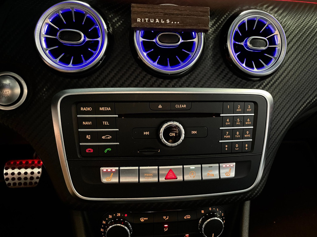 Mercedes-Benz A-klasse 180 Business Solution AMG PANO NAVI 41