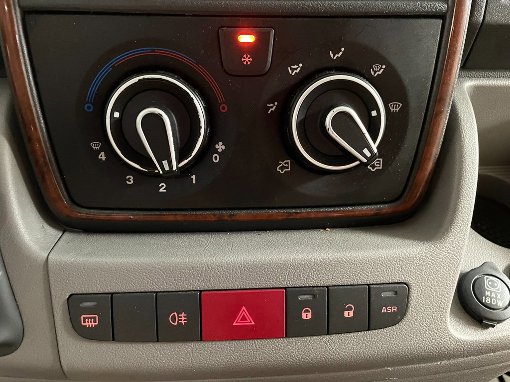 Mc louis TANDY 630G SAT+TV 2X AIRCO LUIFEL CRUISE-CONTROL 49