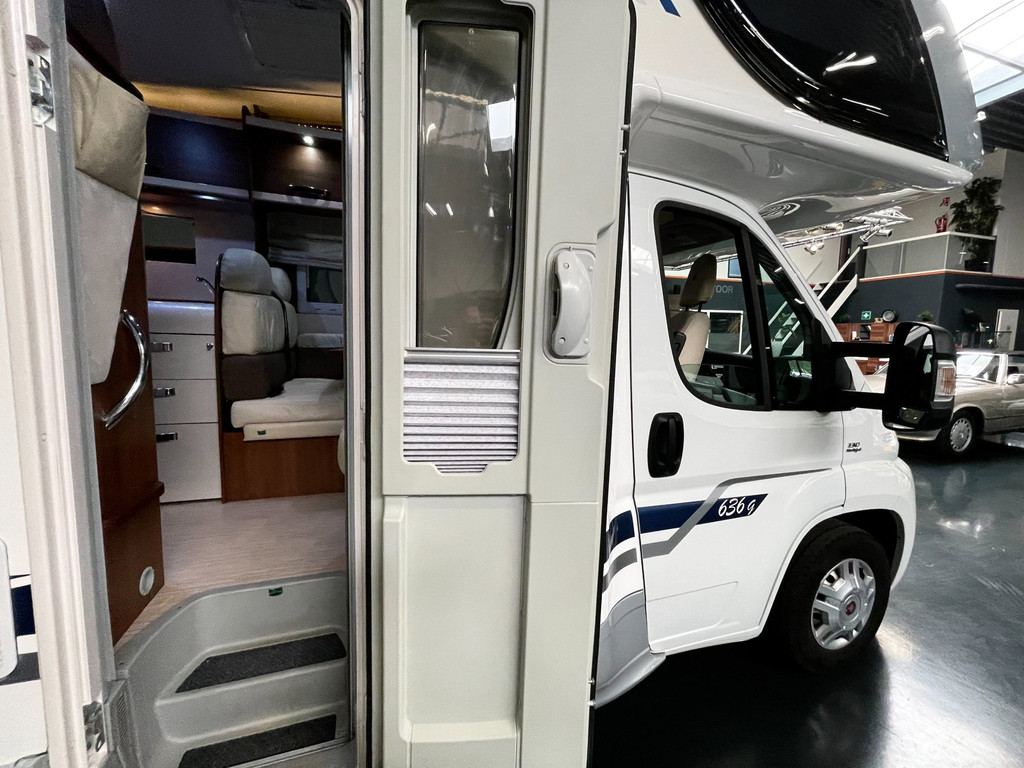 Mc louis TANDY 630G SAT+TV 2X AIRCO LUIFEL CRUISE-CONTROL 50