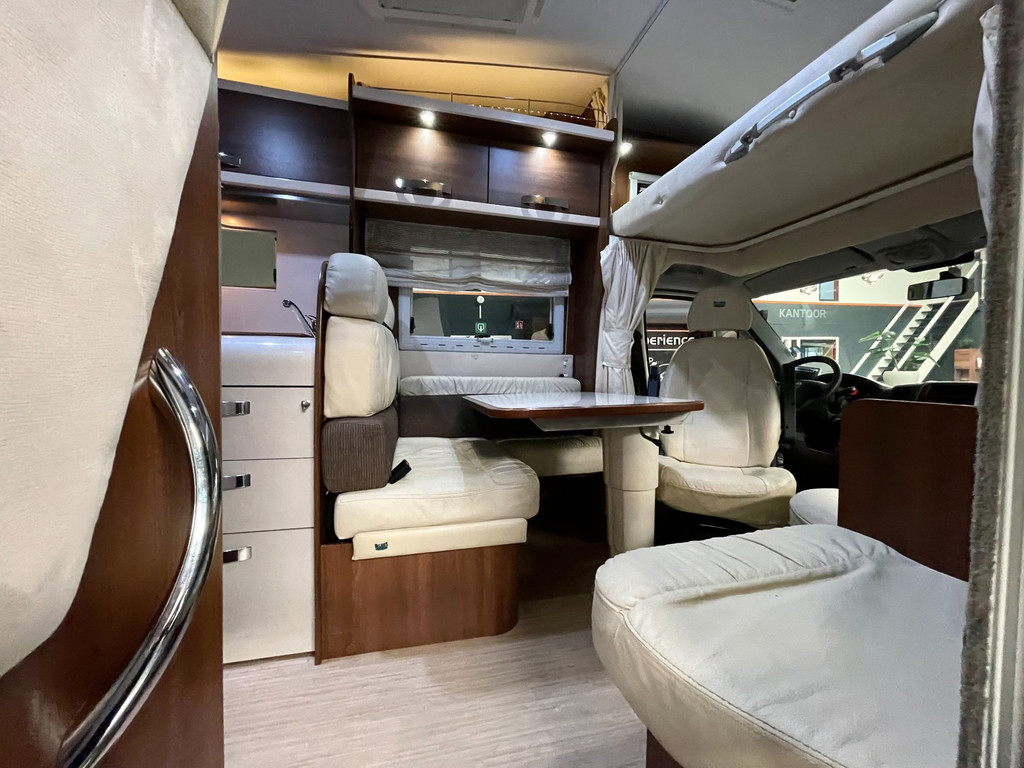 Mc louis TANDY 630G SAT+TV 2X AIRCO LUIFEL CRUISE-CONTROL 51