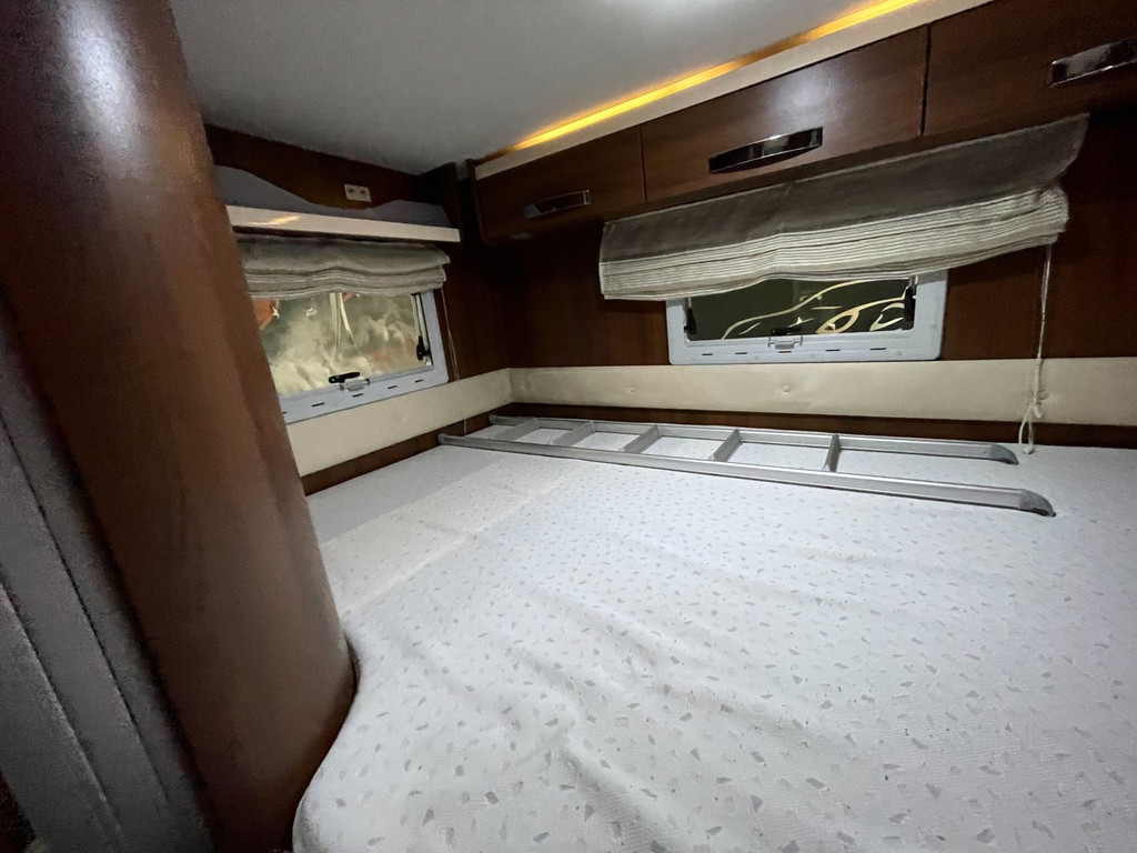 Mc louis TANDY 630G SAT+TV 2X AIRCO LUIFEL CRUISE-CONTROL 54