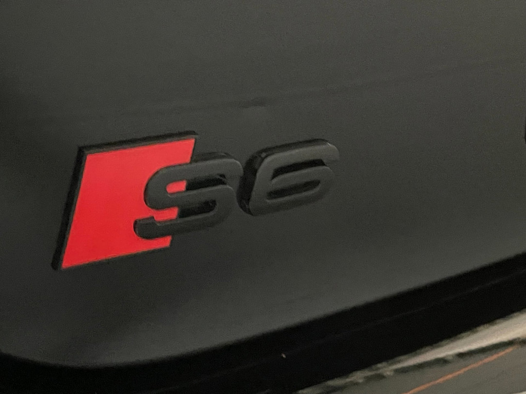 Audi S6 Limousine 4.0 TFSI quattro 570 PK KERAMIC GLASDAK HUD RS BEKLEDING 13