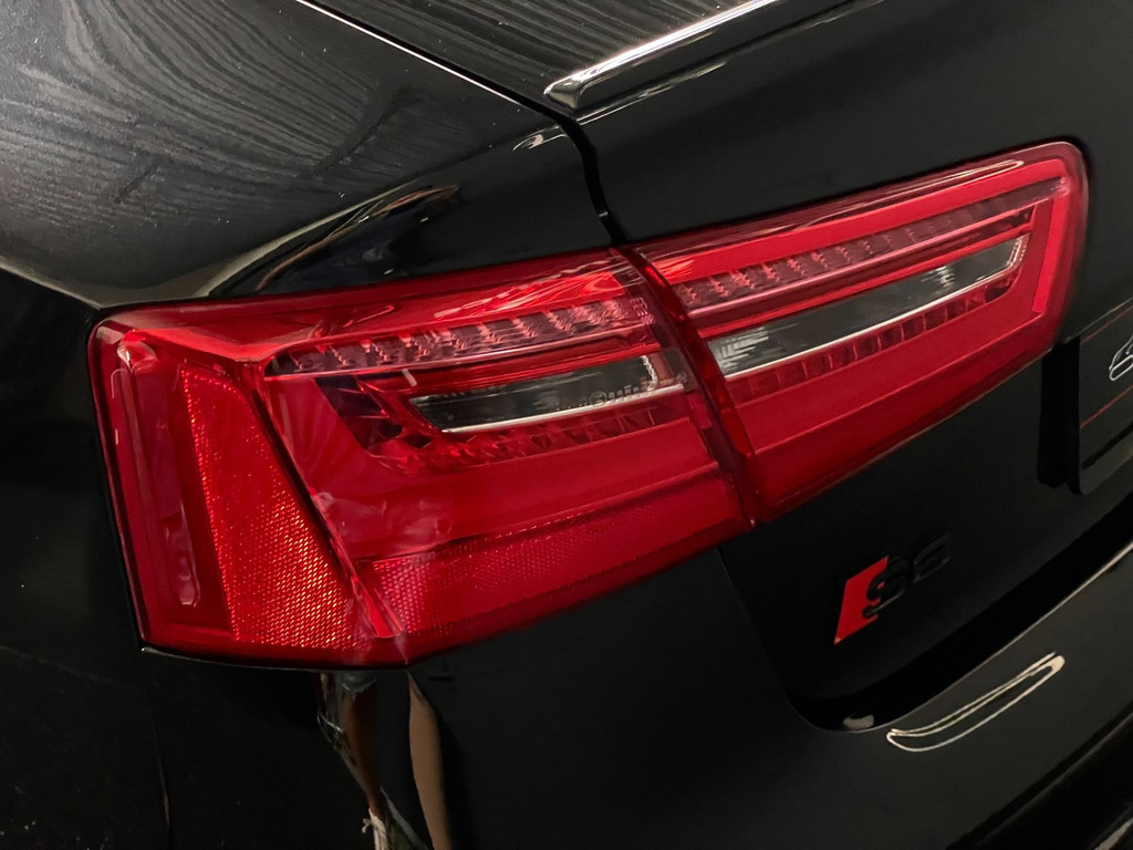 Audi S6 Limousine 4.0 TFSI quattro 570 PK KERAMIC GLASDAK HUD RS BEKLEDING 37