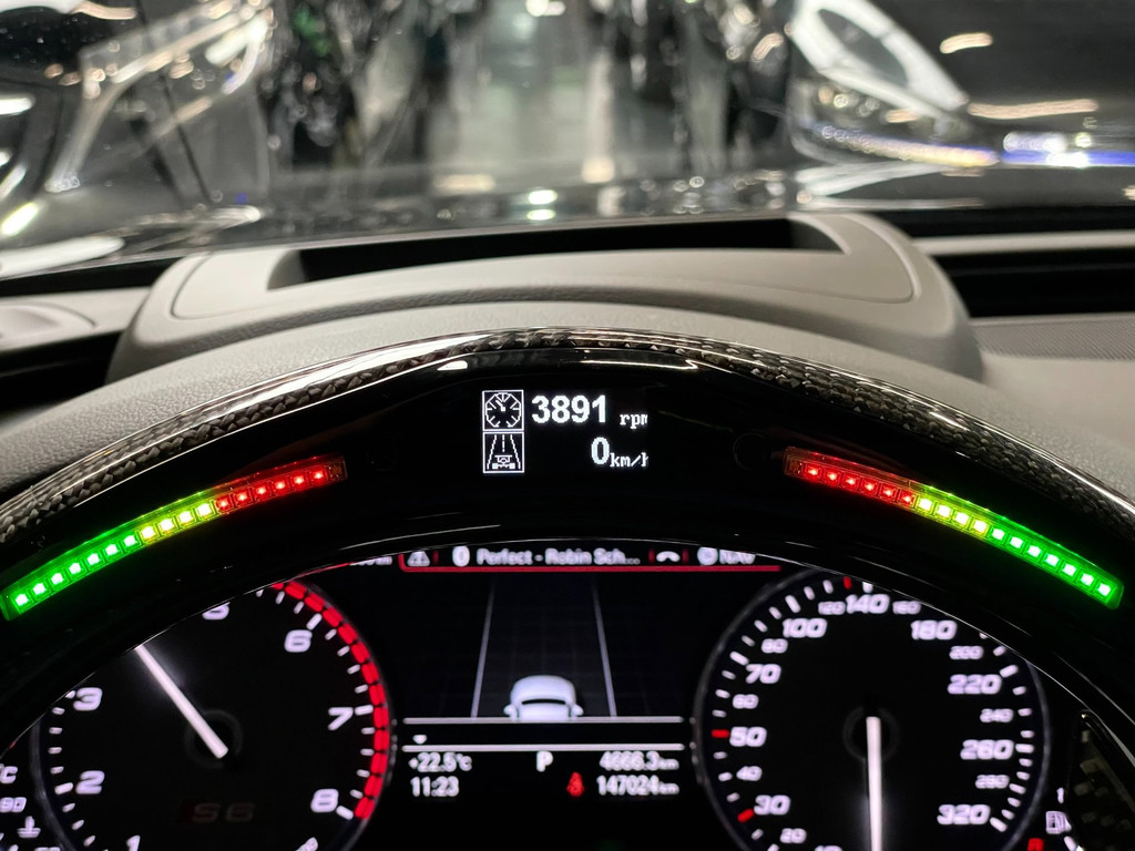 Audi S6 Limousine 4.0 TFSI quattro 570 PK KERAMIC GLASDAK HUD RS BEKLEDING 55
