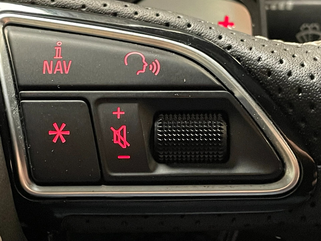Audi S6 Limousine 4.0 TFSI quattro 570 PK KERAMIC GLASDAK HUD RS BEKLEDING 56