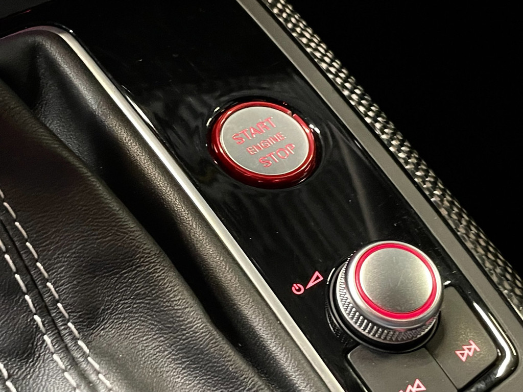 Audi S6 Limousine 4.0 TFSI quattro 570 PK KERAMIC GLASDAK HUD RS BEKLEDING 78