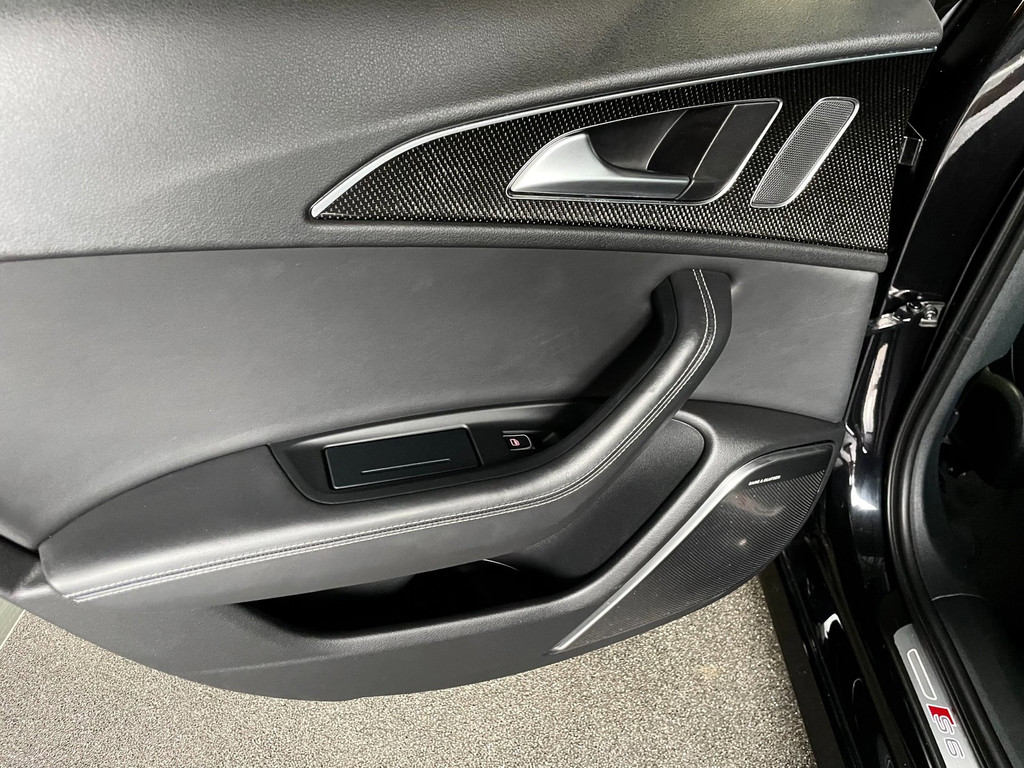 Audi S6 Limousine 4.0 TFSI quattro 570 PK KERAMIC GLASDAK HUD RS BEKLEDING 79