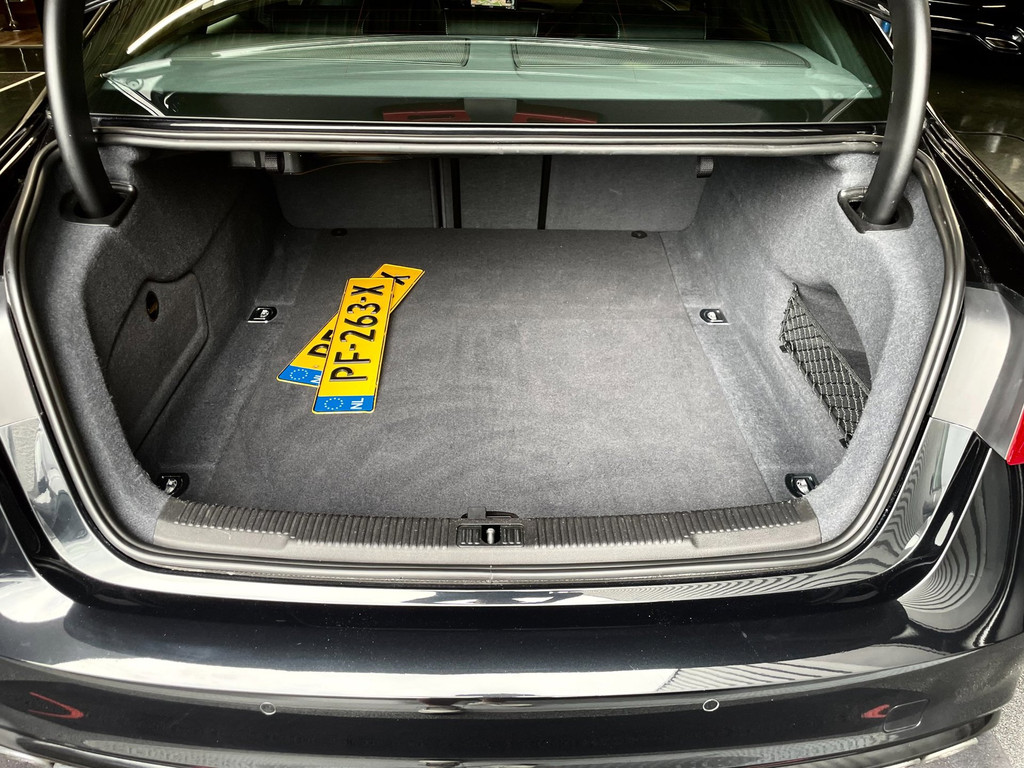 Audi S6 Limousine 4.0 TFSI quattro 570 PK KERAMIC GLASDAK HUD RS BEKLEDING 95