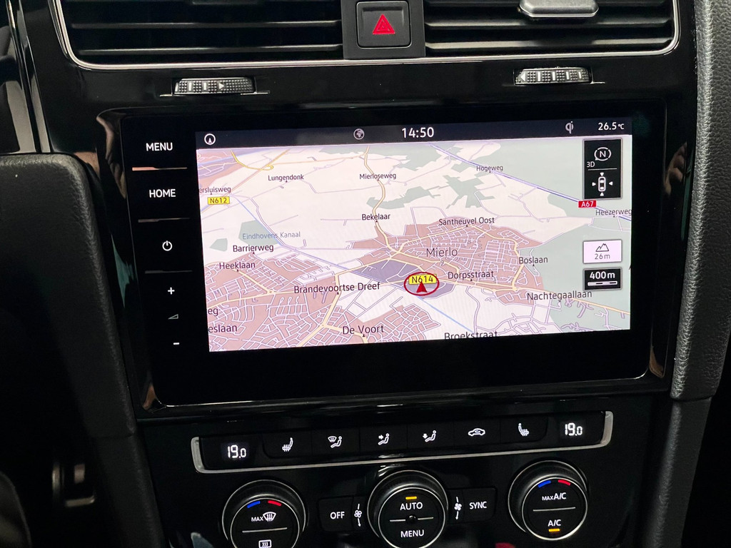 Volkswagen Golf 1.6 TDI Highline Business NAVI CARPLAY AUTOMAAT 40