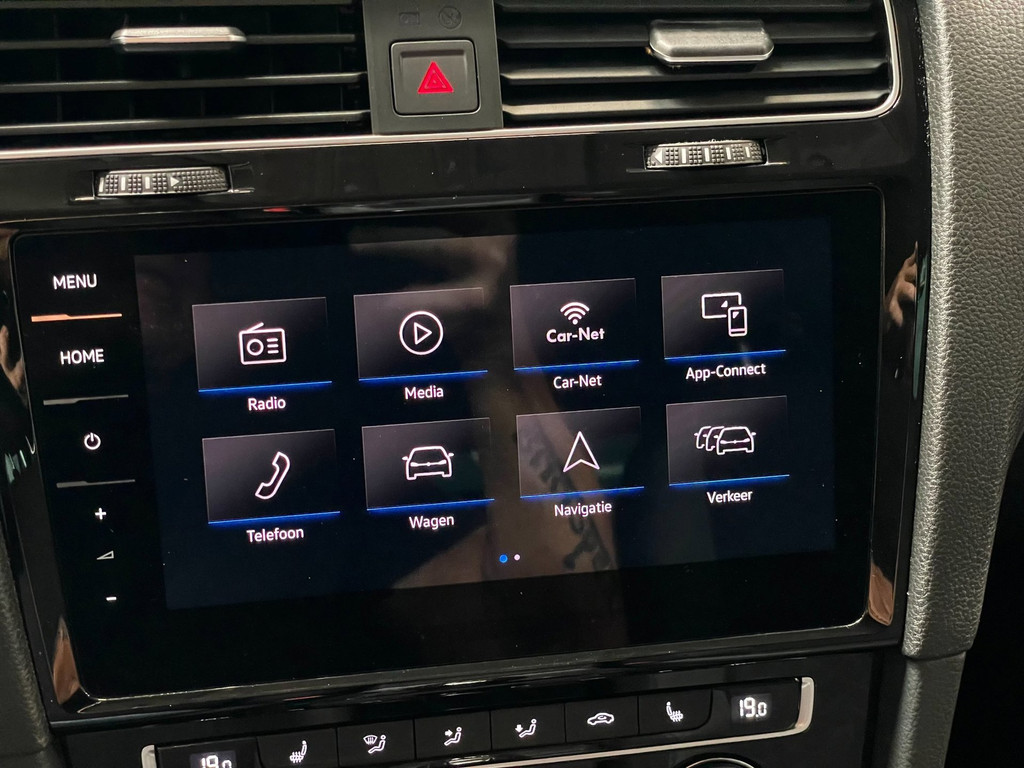 Volkswagen Golf 1.6 TDI Highline Business NAVI CARPLAY AUTOMAAT 44