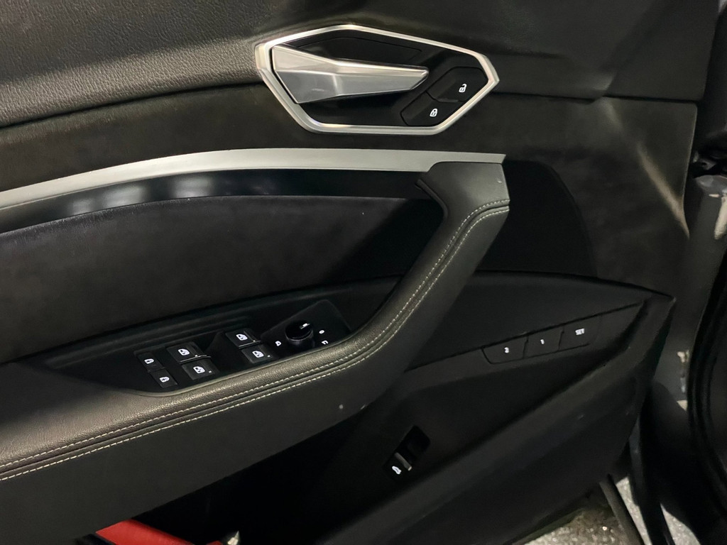 Audi E-tron E-tron 50 quattro Launch edition NAP Black S-LINE 86% SOH PANO TREKH VOL 37