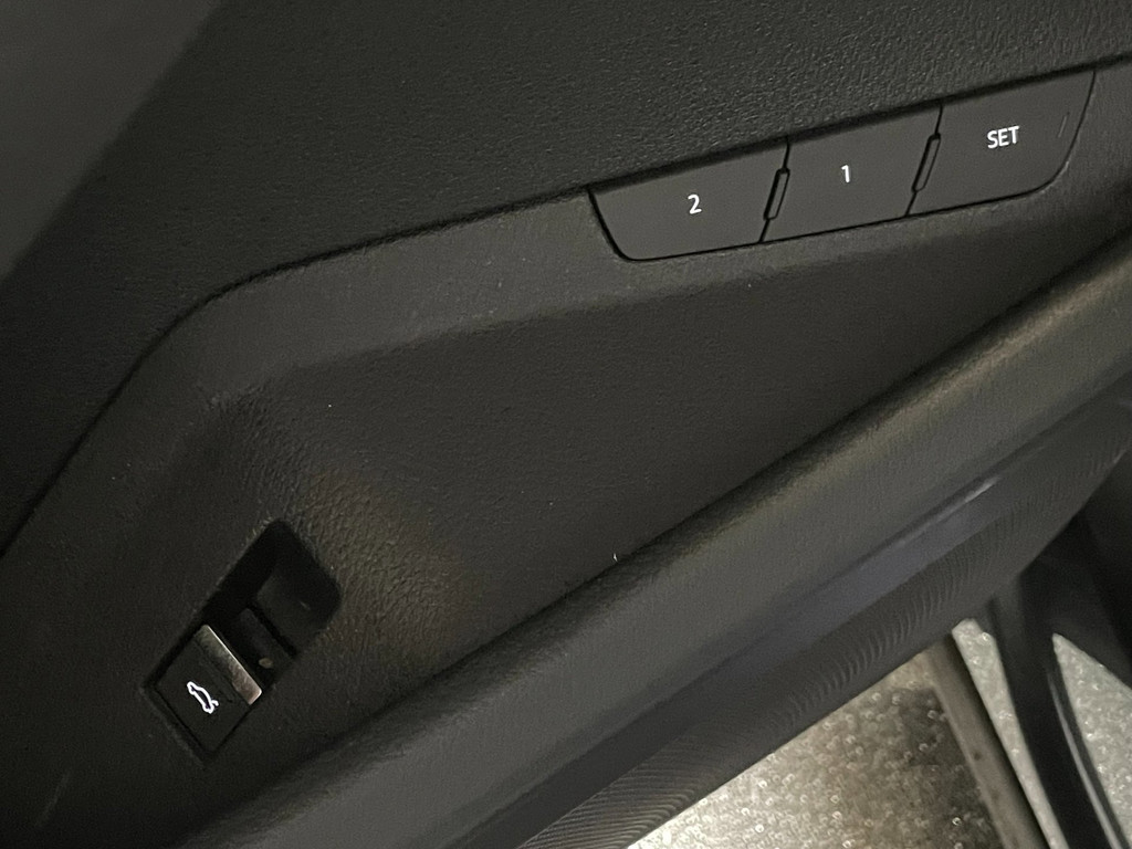 Audi E-tron E-tron 50 quattro Launch edition NAP Black S-LINE 86% SOH PANO TREKH VOL 39