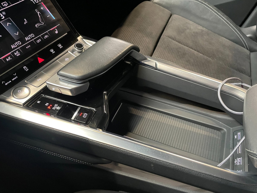 Audi E-tron E-tron 50 quattro Launch edition NAP Black S-LINE 86% SOH PANO TREKH VOL 70