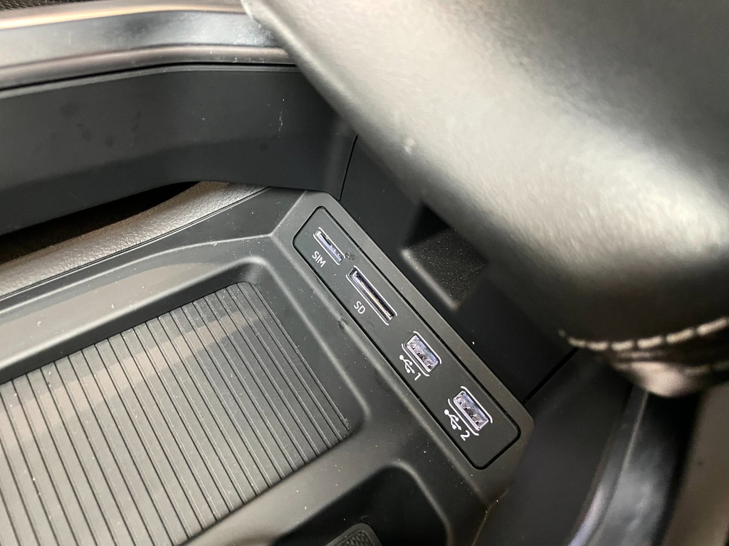 Audi E-tron E-tron 50 quattro Launch edition NAP Black S-LINE 86% SOH PANO TREKH VOL 71