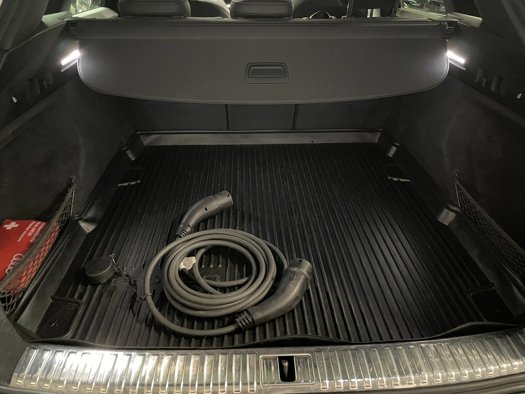 Audi E-tron E-tron 50 quattro Launch edition NAP Black S-LINE 86% SOH PANO TREKH VOL 87