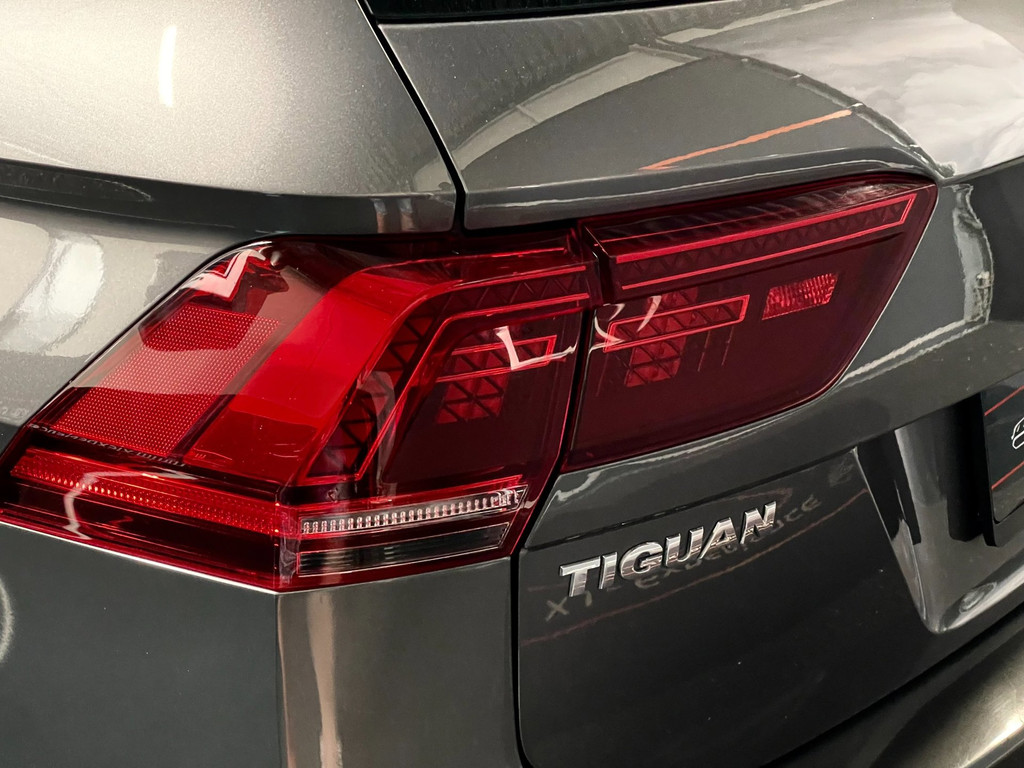 Volkswagen Tiguan 2.0 TSI 4Motion Highline R-LINE 180 PK NAVI TREKH LED 12