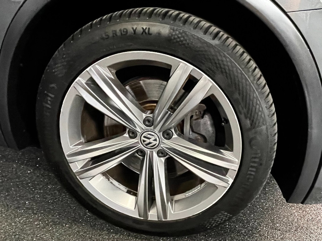 Volkswagen Tiguan 2.0 TSI 4Motion Highline R-LINE 180 PK NAVI TREKH LED 28