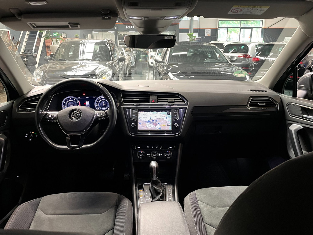 Volkswagen Tiguan 2.0 TSI 4Motion Highline R-LINE 180 PK NAVI TREKH LED 29