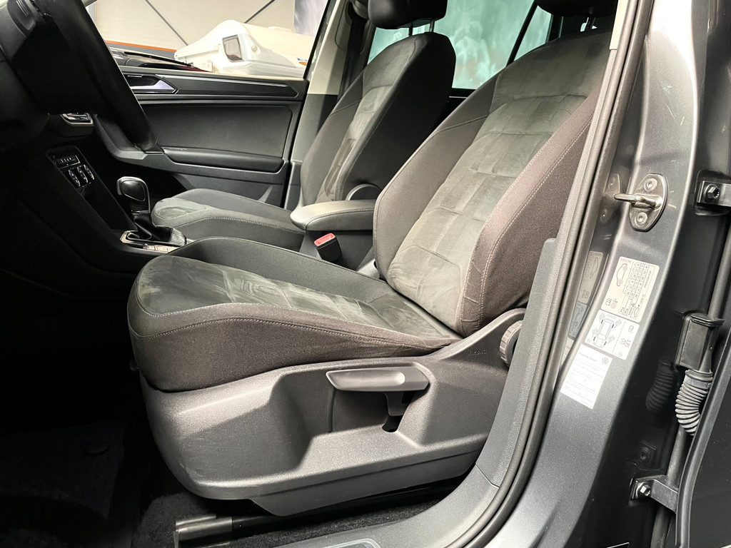 Volkswagen Tiguan 2.0 TSI 4Motion Highline R-LINE 180 PK NAVI TREKH LED 32