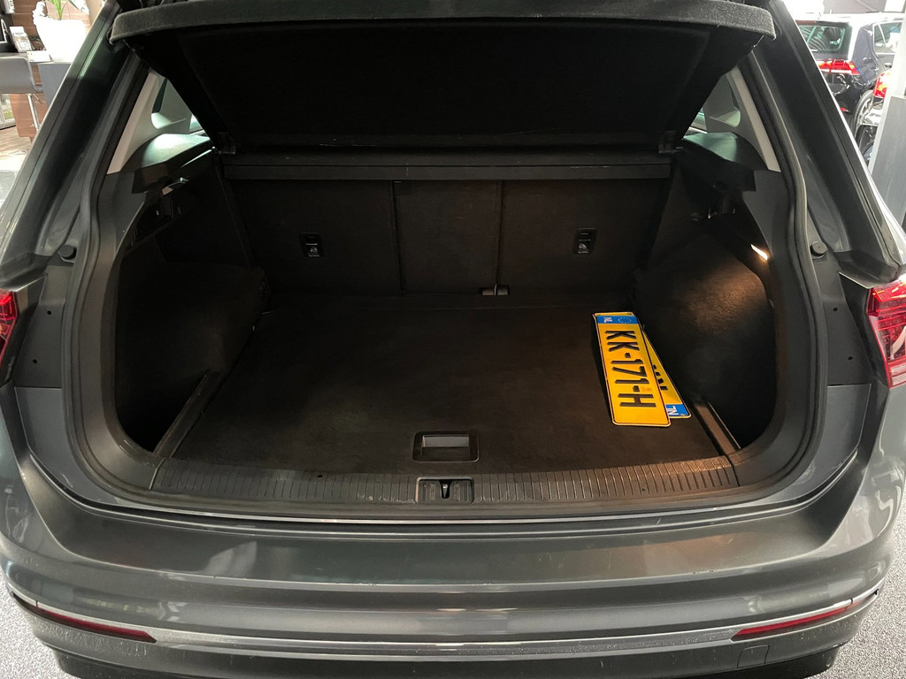 Volkswagen Tiguan 2.0 TSI 4Motion Highline R-LINE 180 PK NAVI TREKH LED 60