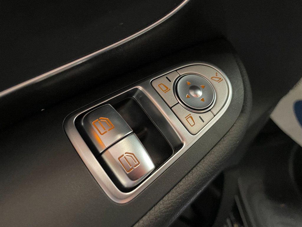 Mercedes-Benz V-KLASSE 300d Lang DC Avantgarde/240 PK/PANO/NAVI/MARGE 34