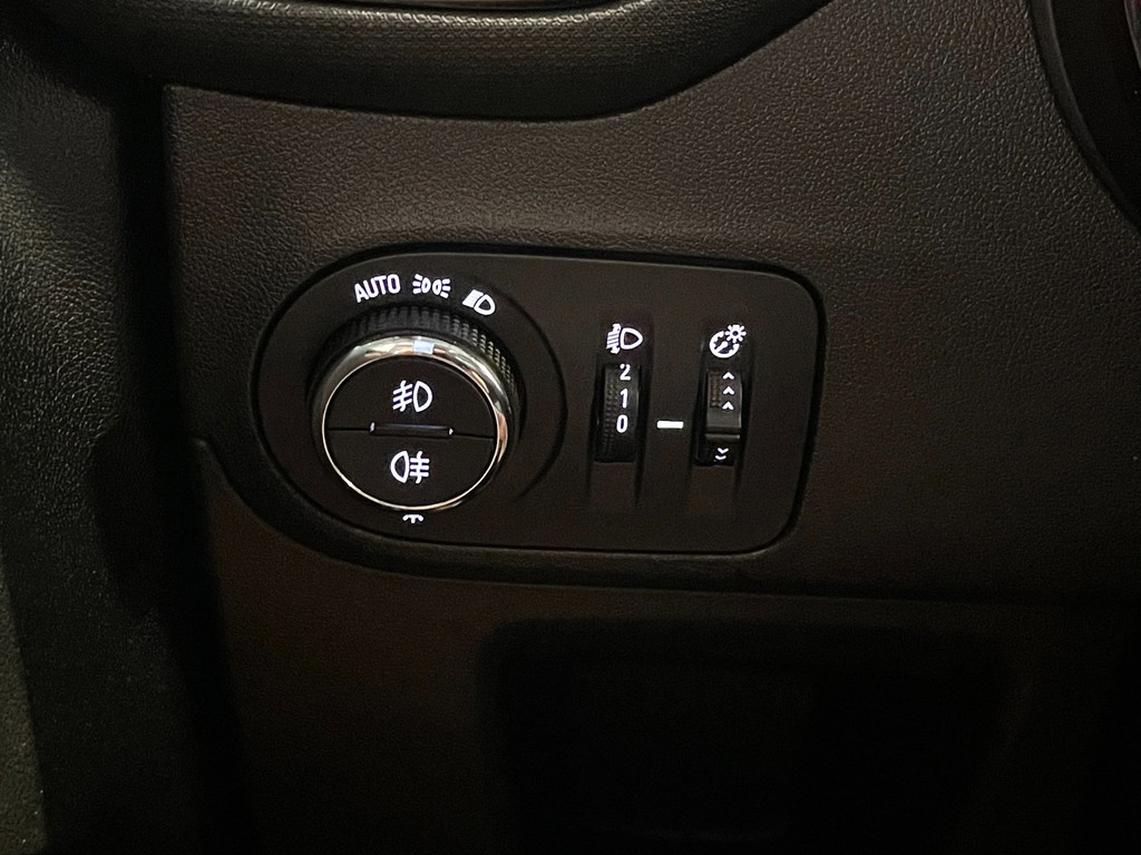 Opel Crossland X 1.2 Turbo Online Edition AIRCO NAVI CARPLAY NAP 26