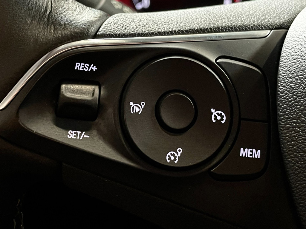 Opel Crossland X 1.2 Turbo Online Edition AIRCO NAVI CARPLAY NAP 28