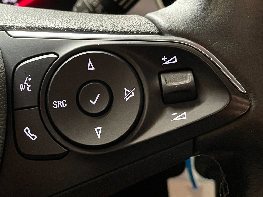 Opel Crossland X 1.2 Turbo Online Edition AIRCO NAVI CARPLAY NAP 30