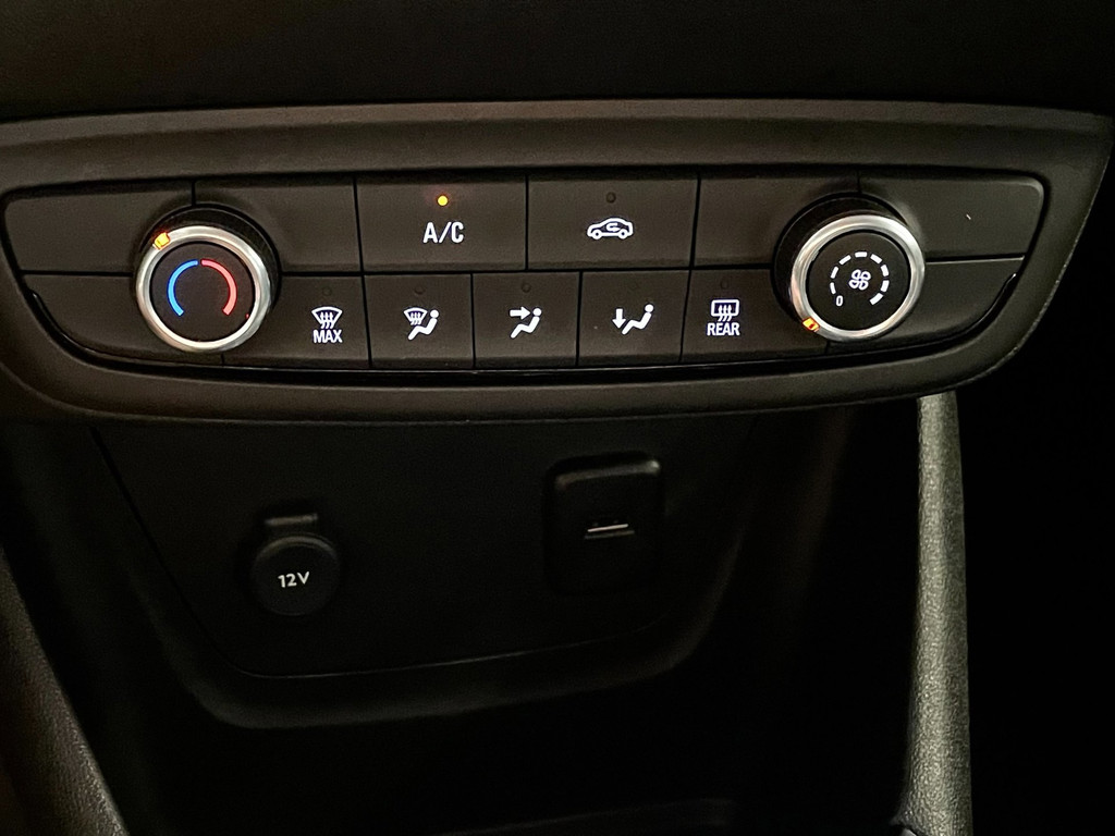 Opel Crossland X 1.2 Turbo Online Edition AIRCO NAVI CARPLAY NAP 41