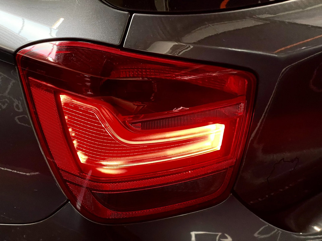 BMW 1-serie M135i xDrive 320 PK M-PERFORMANCE NAVI LEER CARPLAY 15