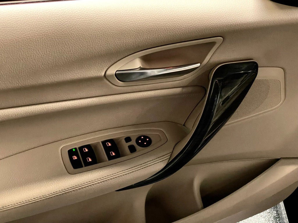 BMW 1-serie M135i xDrive 320 PK M-PERFORMANCE NAVI LEER CARPLAY 28