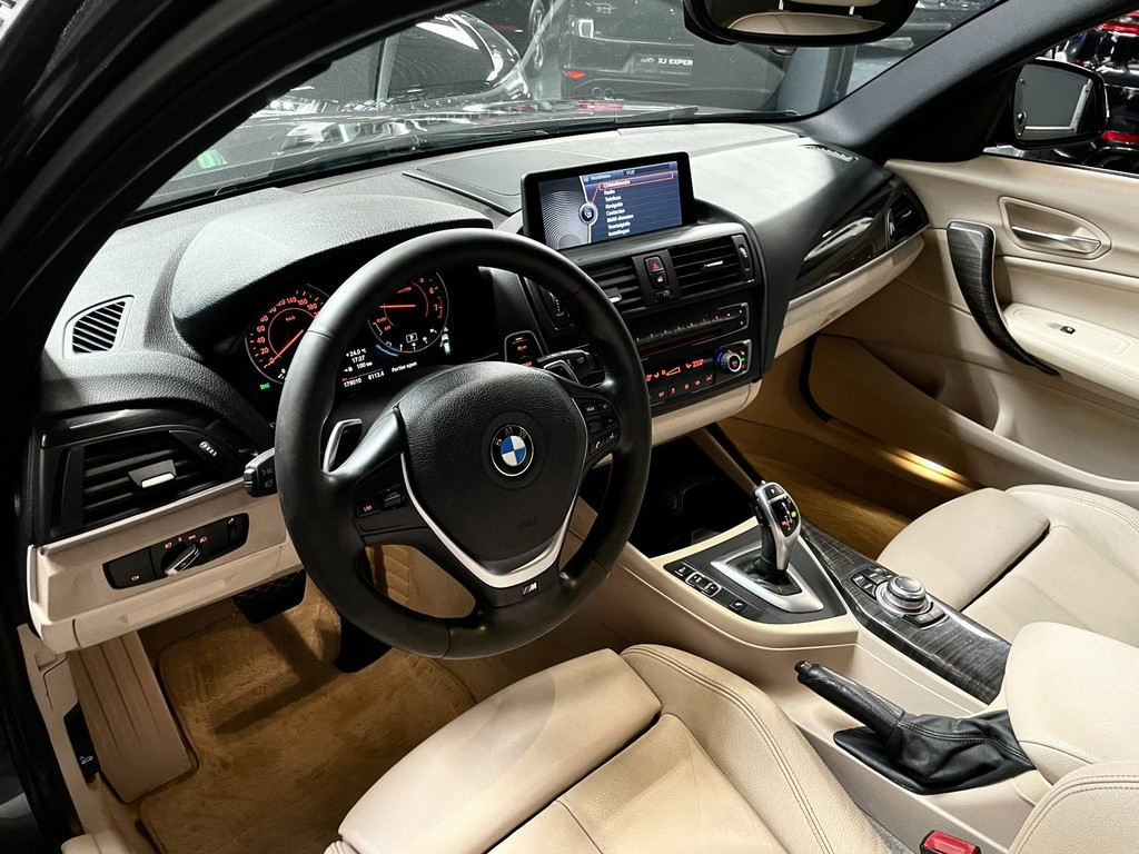 BMW 1-serie M135i xDrive 320 PK M-PERFORMANCE NAVI LEER CARPLAY 33