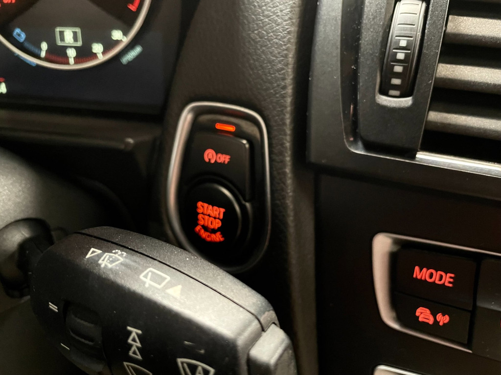 BMW 1-serie M135i xDrive 320 PK M-PERFORMANCE NAVI LEER CARPLAY 48