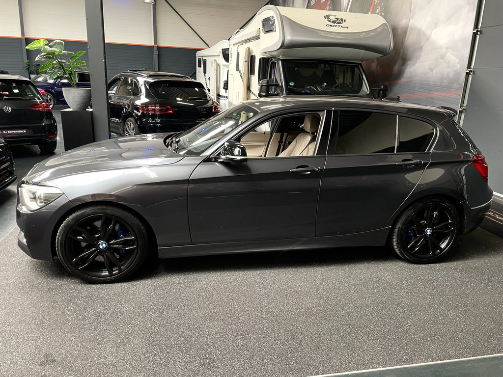 BMW 1-serie M135i xDrive 320 PK M-PERFORMANCE NAVI LEER CARPLAY 6