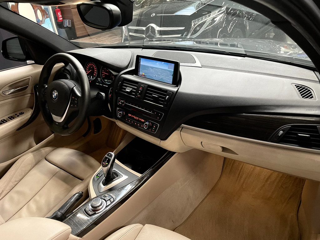 BMW 1-serie M135i xDrive 320 PK M-PERFORMANCE NAVI LEER CARPLAY 64