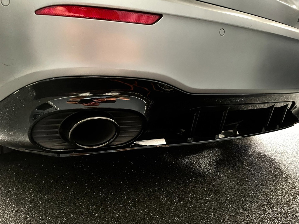 Mercedes-Benz A-klasse 180 Premium Plus 35 AMG-Aerodynamic PANO NAP 32