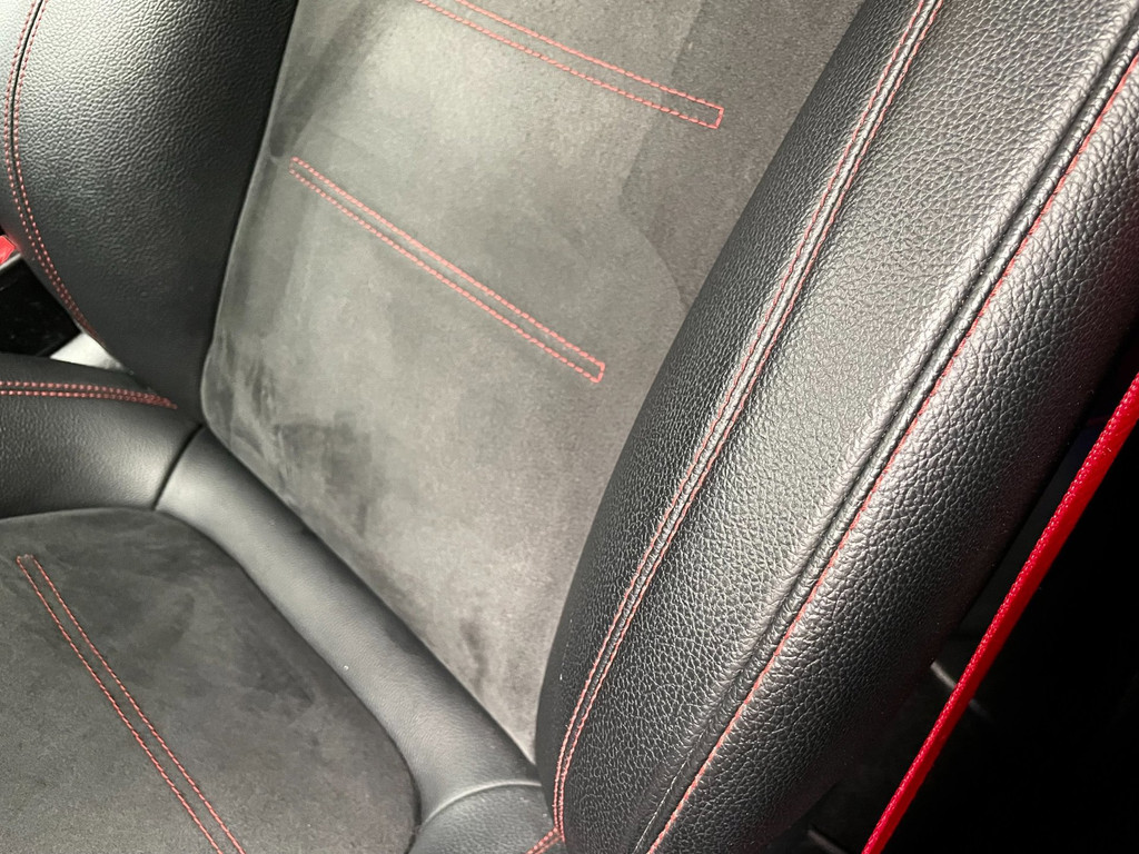 Mercedes-Benz A-klasse 180 Premium Plus 35 AMG-Aerodynamic PANO NAP 54