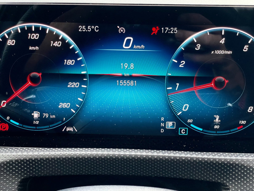 Mercedes-Benz A-klasse 180 Premium Plus 35 AMG-Aerodynamic PANO NAP 56