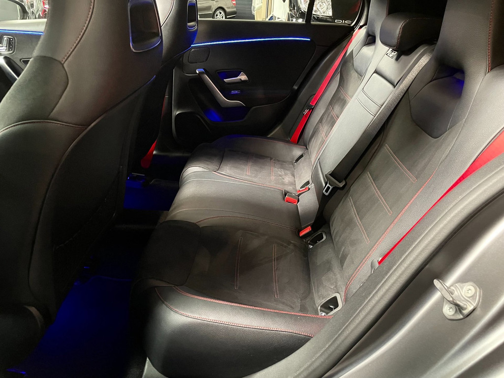 Mercedes-Benz A-klasse 180 Premium Plus 35 AMG-Aerodynamic PANO NAP 82