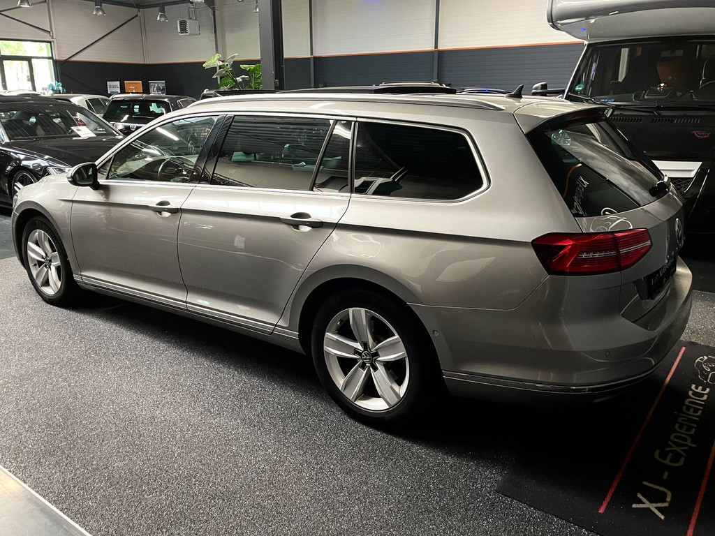 Volkswagen Passat Variant 1.6 TDI Connected Plus PANO HUD LEER AUTOMAAT TREKH 3