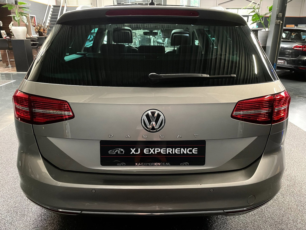 Volkswagen Passat Variant 1.6 TDI Connected Plus PANO HUD LEER AUTOMAAT TREKH 4