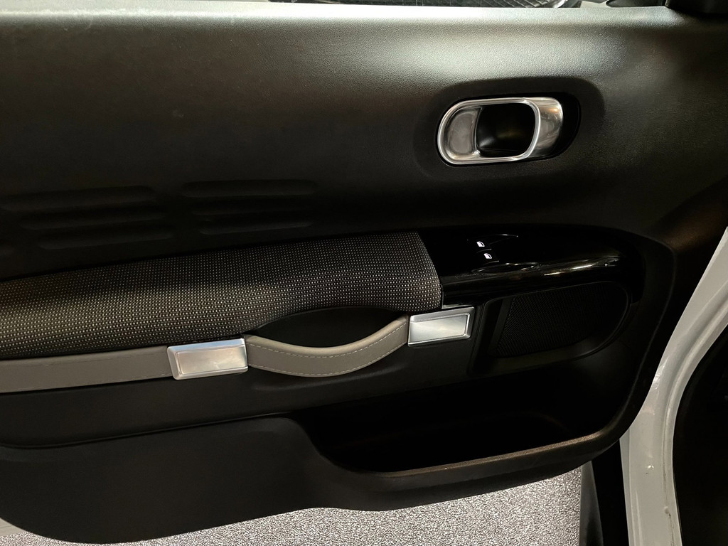 Citroen C4 CACTUS 1.2 PureTech Business AIRCO STOELVERW CAMERA 32