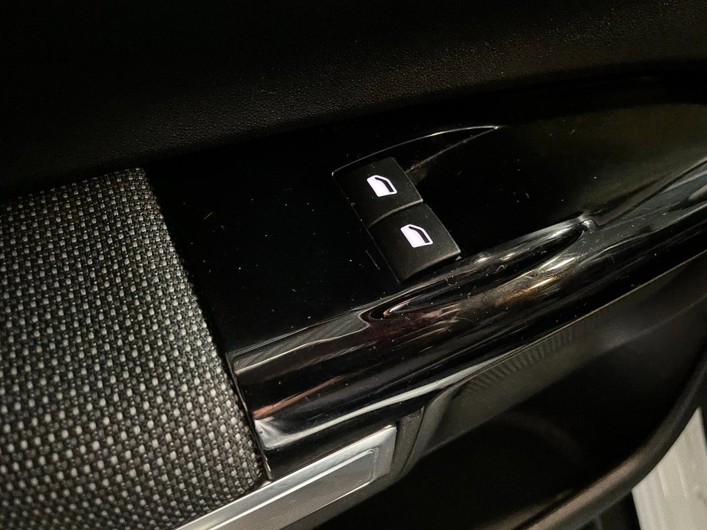 Citroen C4 CACTUS 1.2 PureTech Business AIRCO STOELVERW CAMERA 33