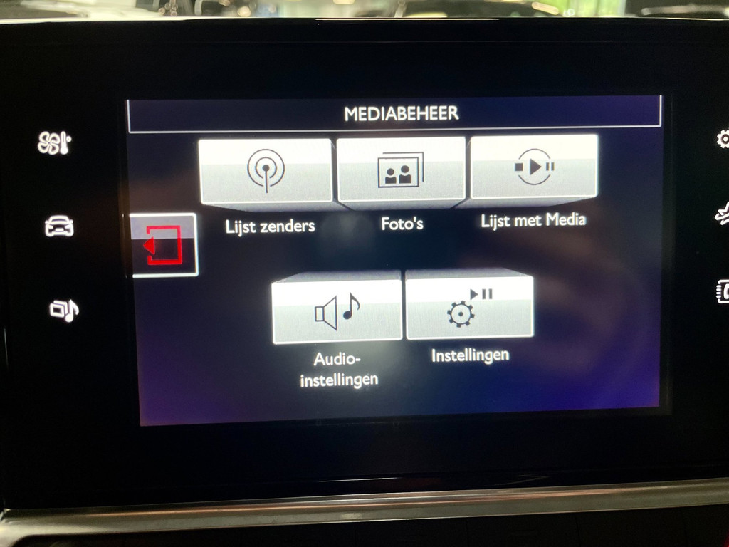 Citroen C4 CACTUS 1.2 PureTech Business AIRCO STOELVERW CAMERA 53
