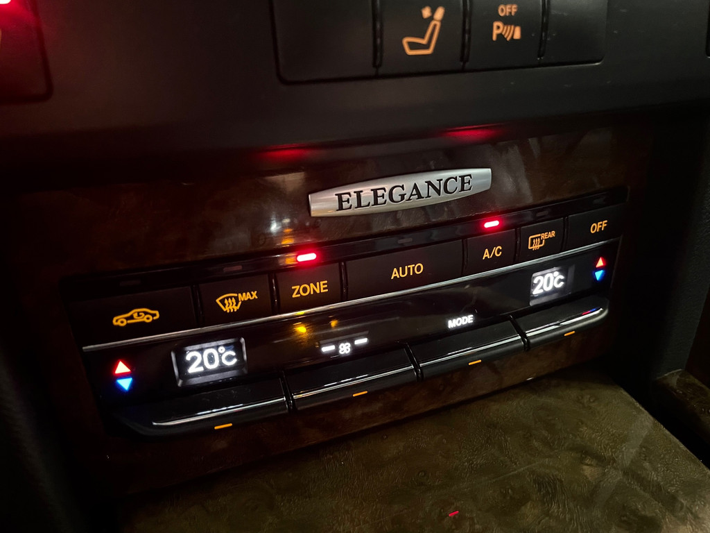 Mercedes-Benz E-klasse 350 CGI Elegance 292 PK/GLASDAK/NAVI/19'VELGEN/CAMERA 44
