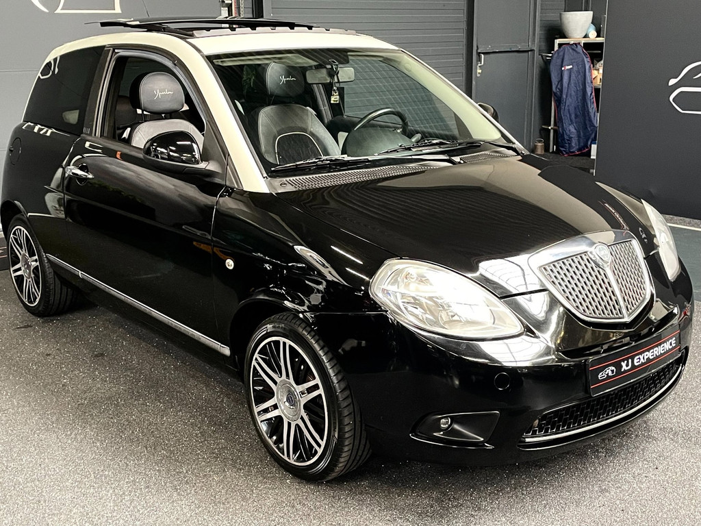Lancia Ypsilon 1.2 Elle PANODAK AIRCO 1