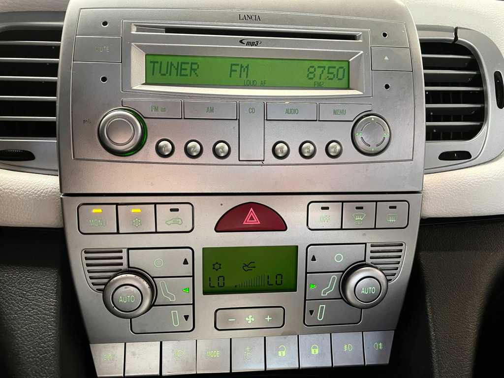 Lancia Ypsilon 1.2 Elle PANODAK AIRCO 43